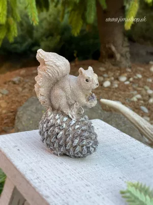 Postavička veverička polyresin, 10 cm x 8 cm, cena za 1 ks 
