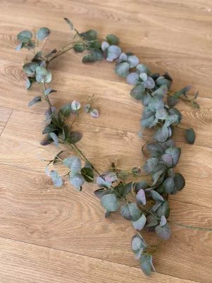 Eukalyptus Girlanda 180 cm (textil+plast) konce jemne sfarbené do ružova