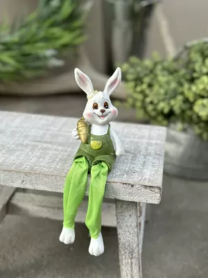 Zajac sedí polyresin, textilné nohy, s nohami 19 cm, zelený