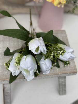 Kytička tulipány s bobuľami, textil+plast, TOP kvalita, 5x kvet, biele 